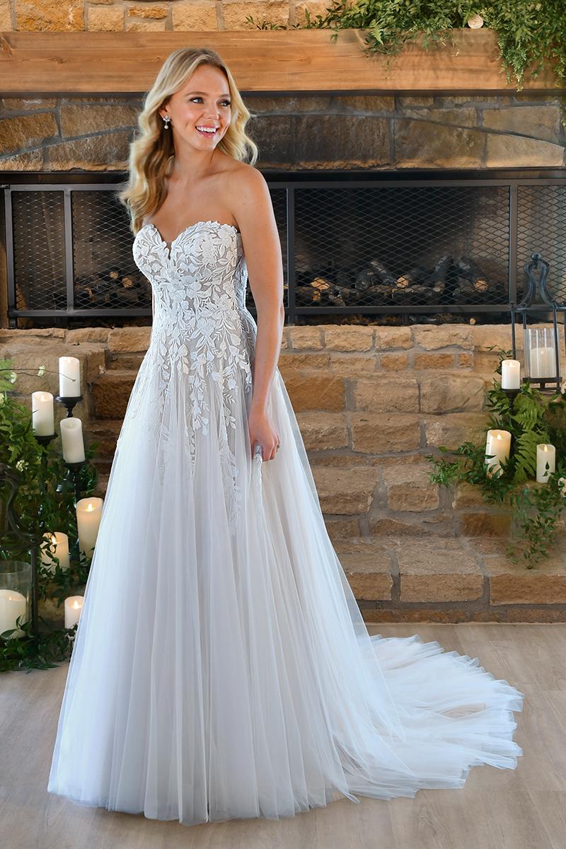 Stella York Style Number 7413 - 3