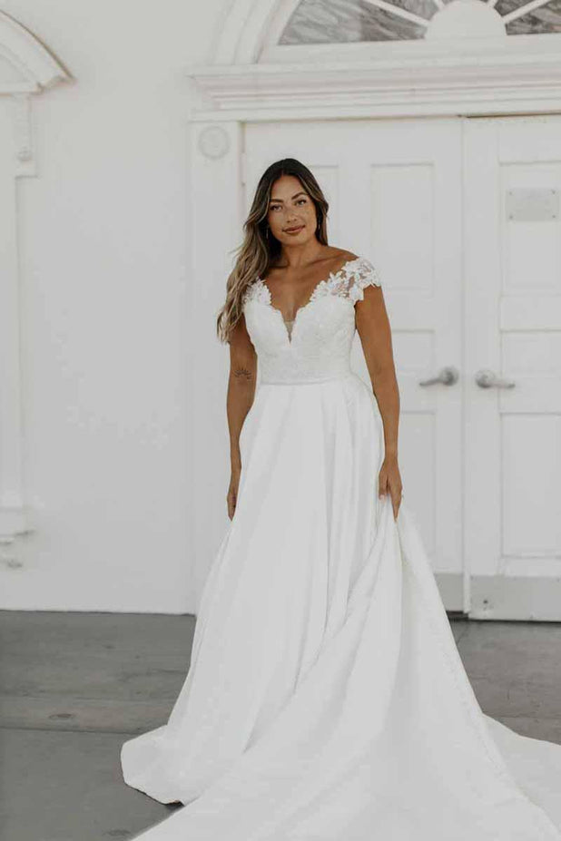 Stella York Style Number 7577 - 1