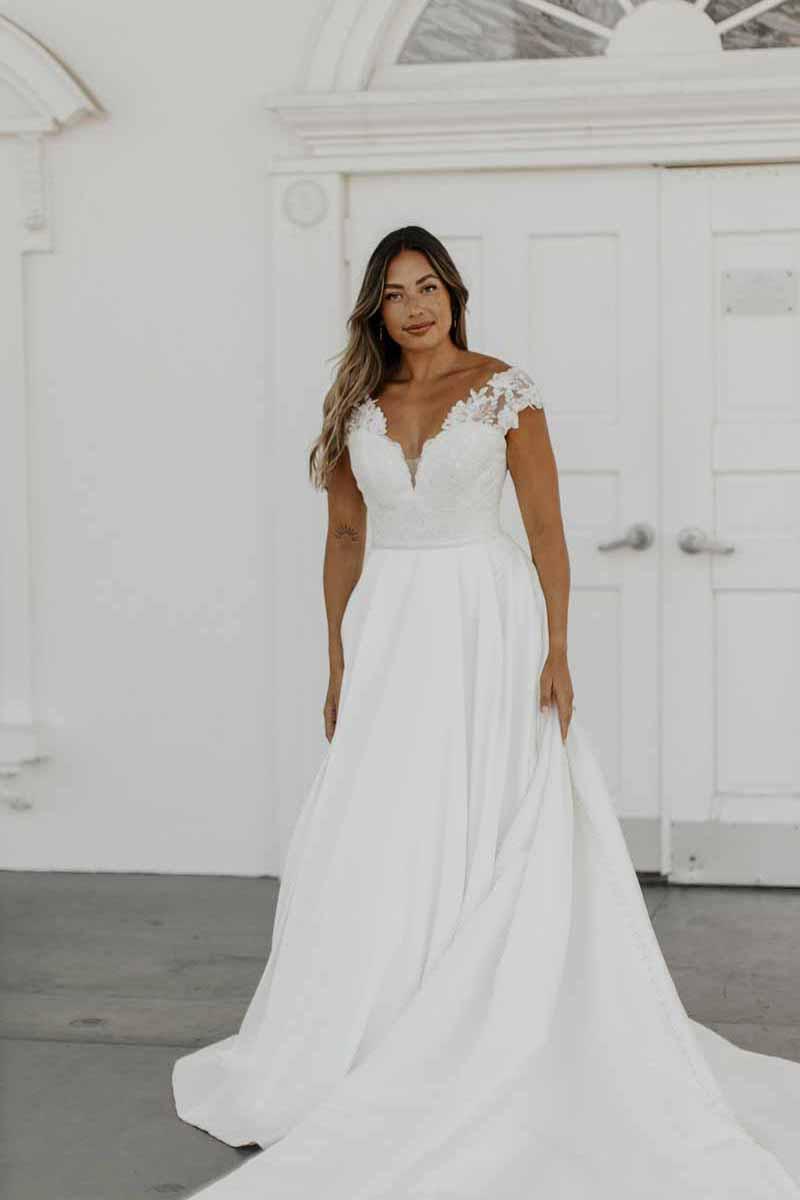 Stella York Style Number 7577 - 1