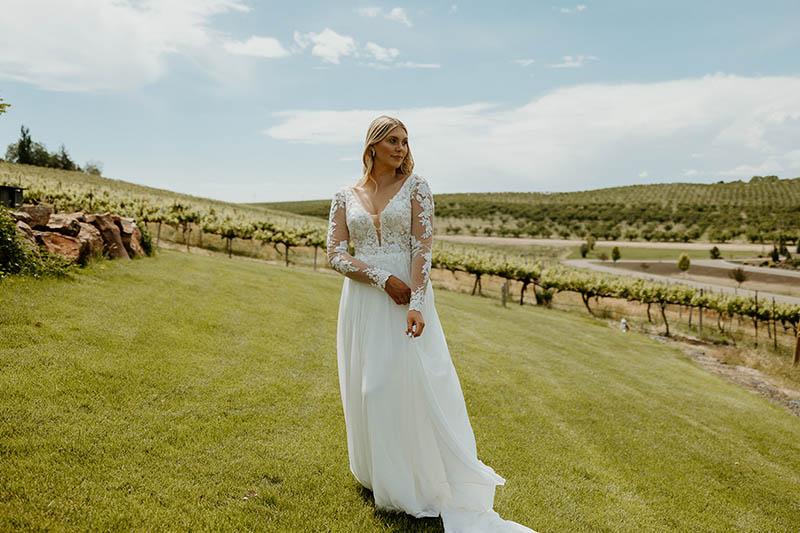 Stella York Style Number 7699 - 3