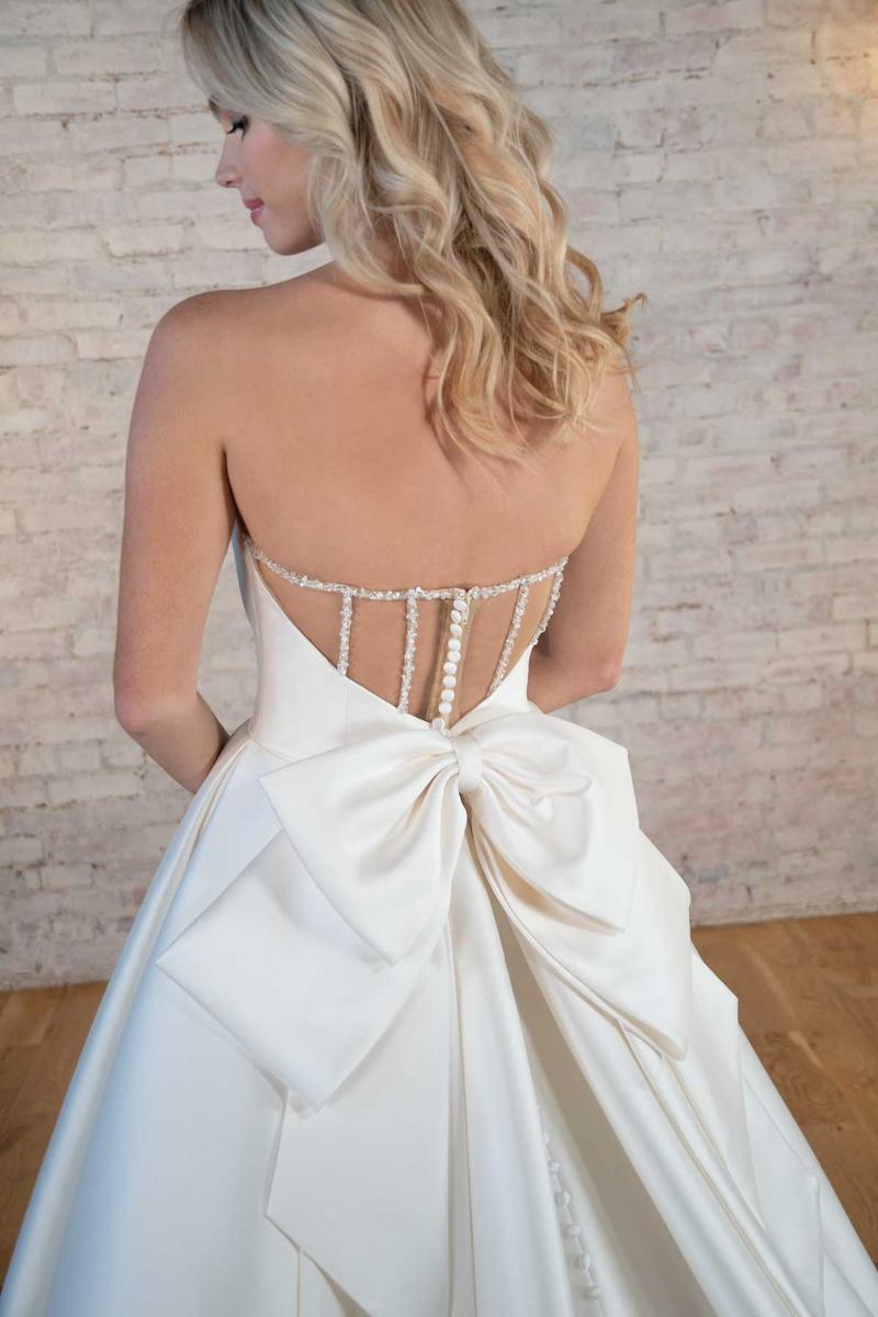 Stella York Style Number 7711 - 9