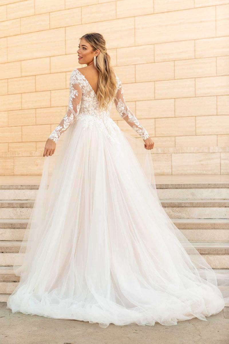 Stella York Style Number 7725 - 1