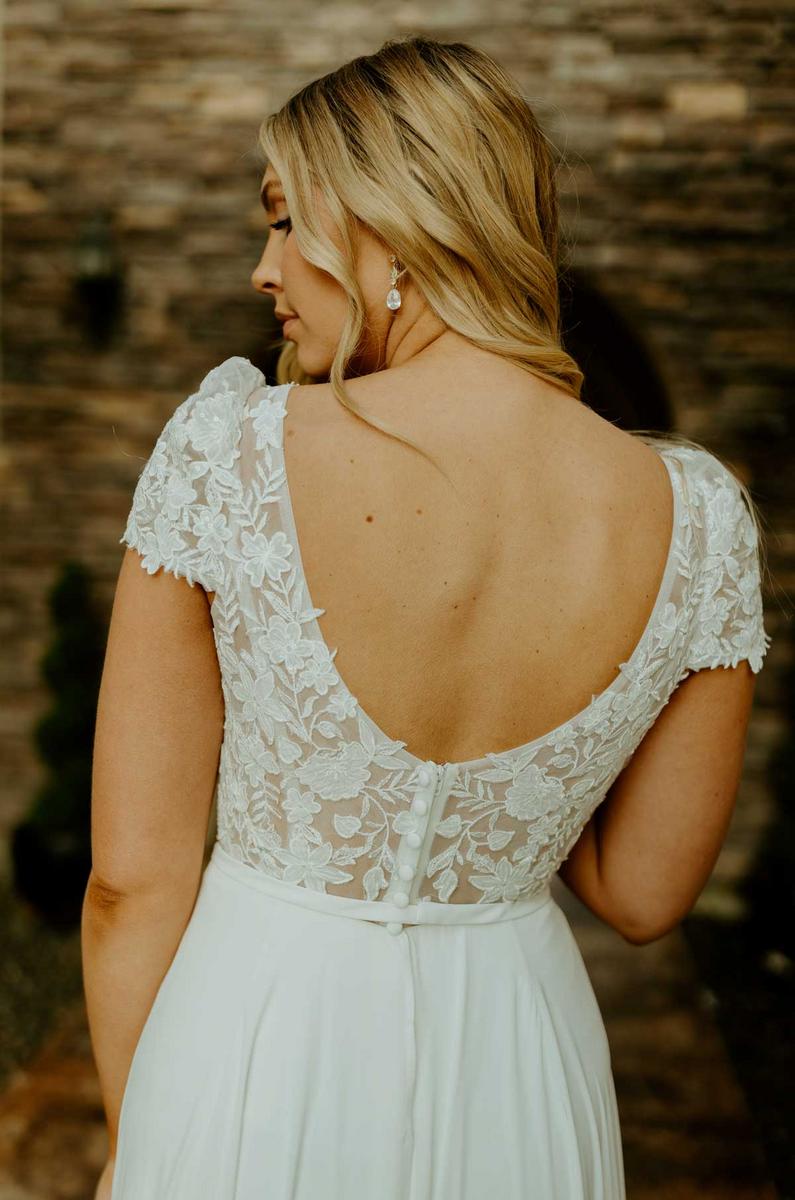 Stella York Style Number 7747 - 8