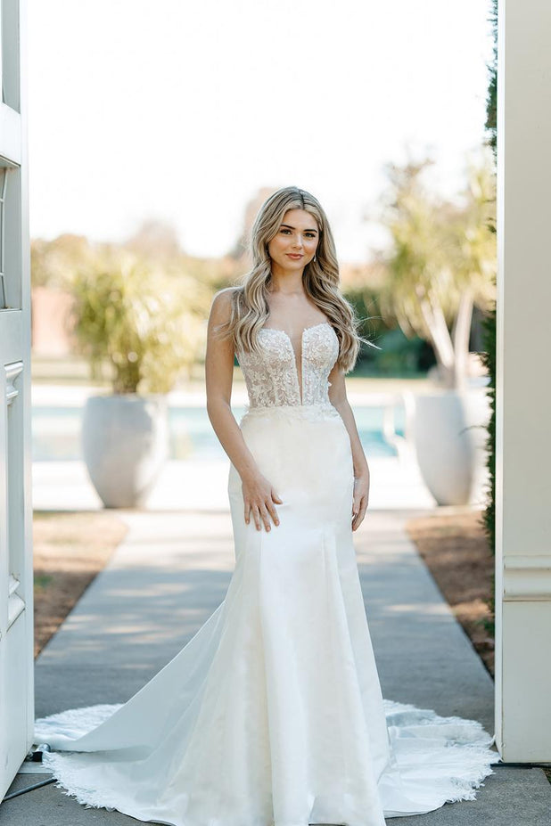 Stella York Style Number 7935 - 1