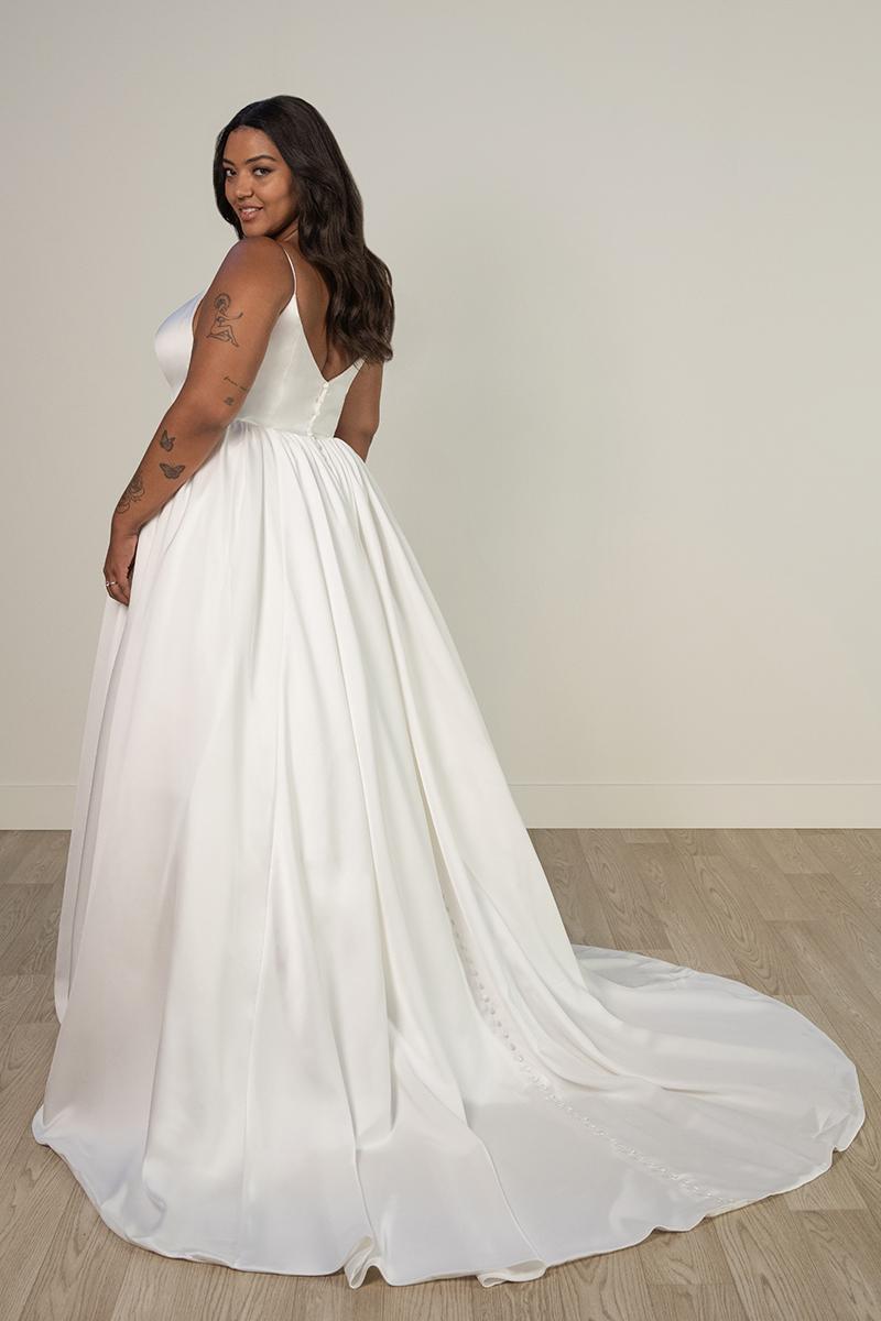 Stella York Style Number 8024 - 4
