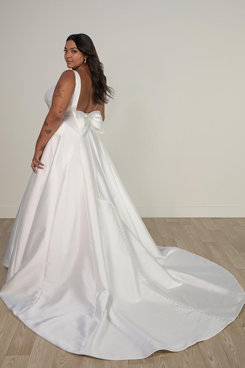 Stella York Style Number 8031 - 4