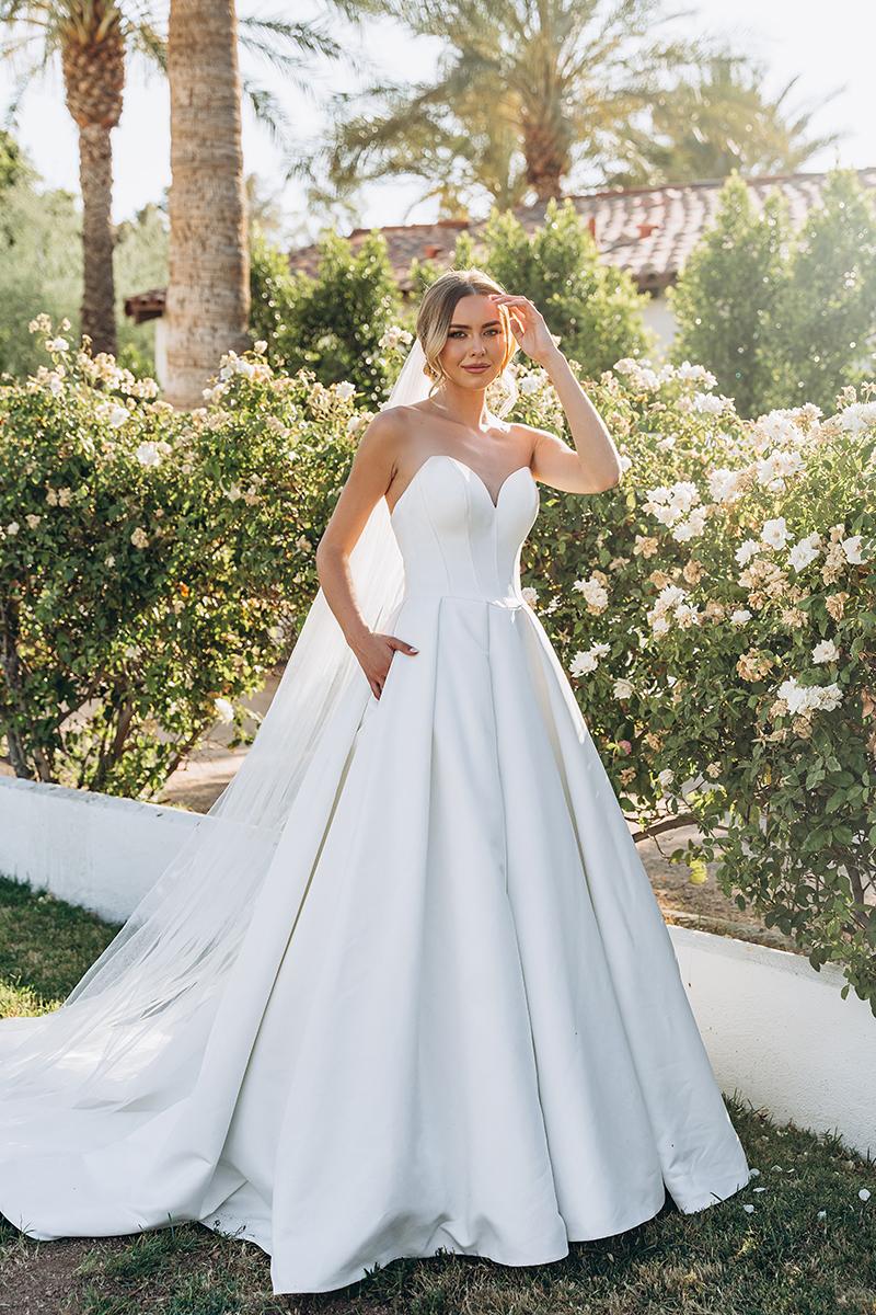 Stella York Style Number 8033 - 3