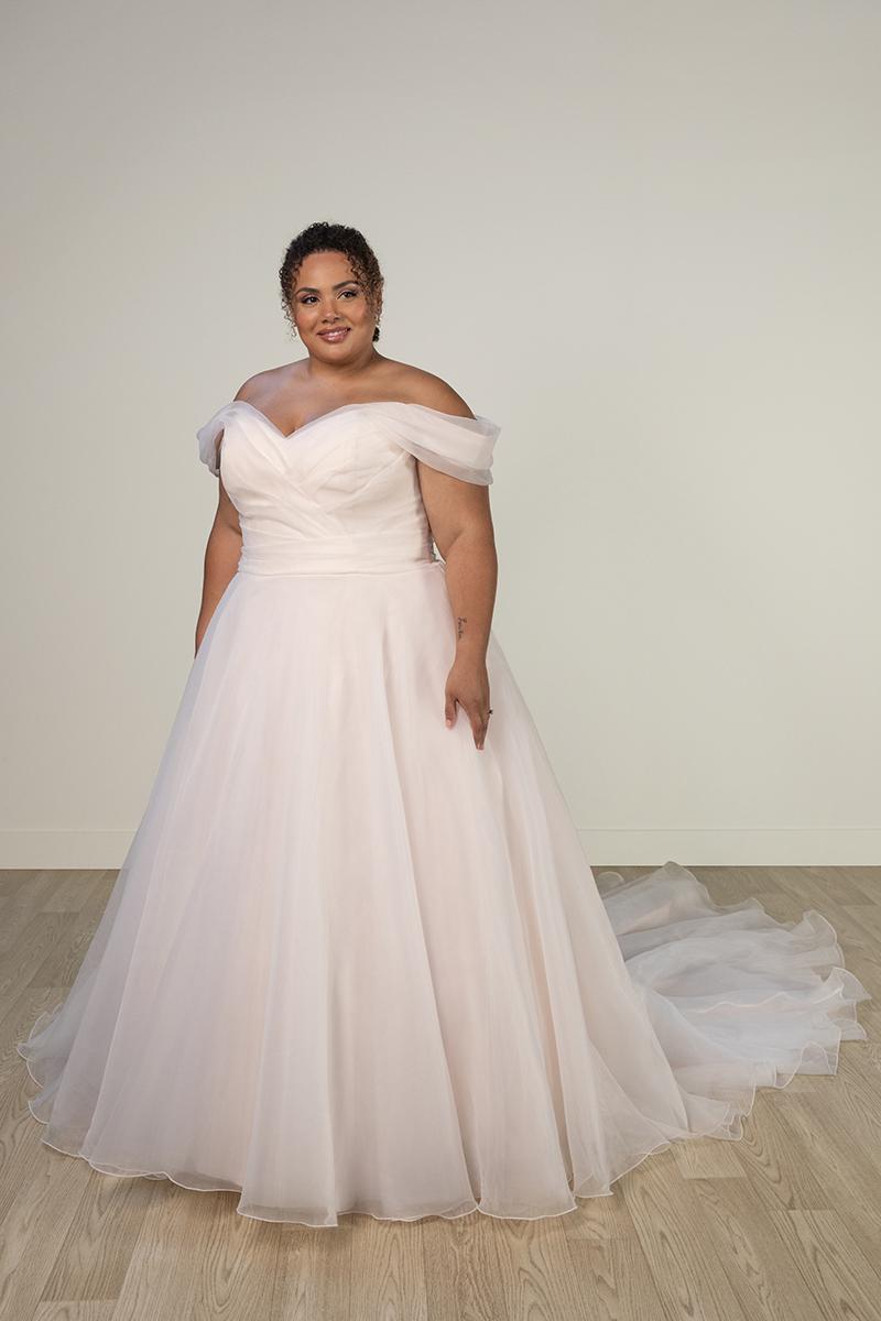 Stella York Style Number 8058 - 3