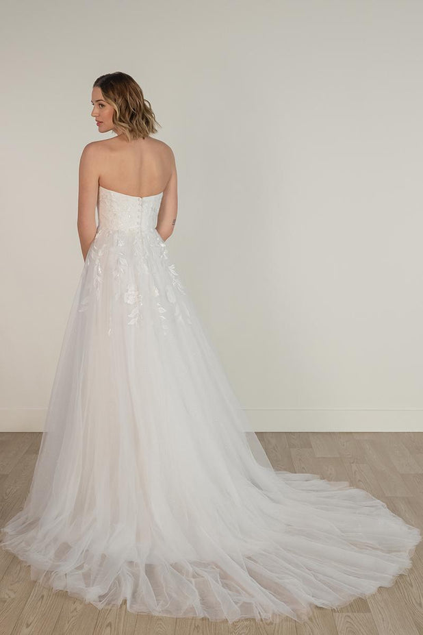 Stella York Style Number SY8139 - 2