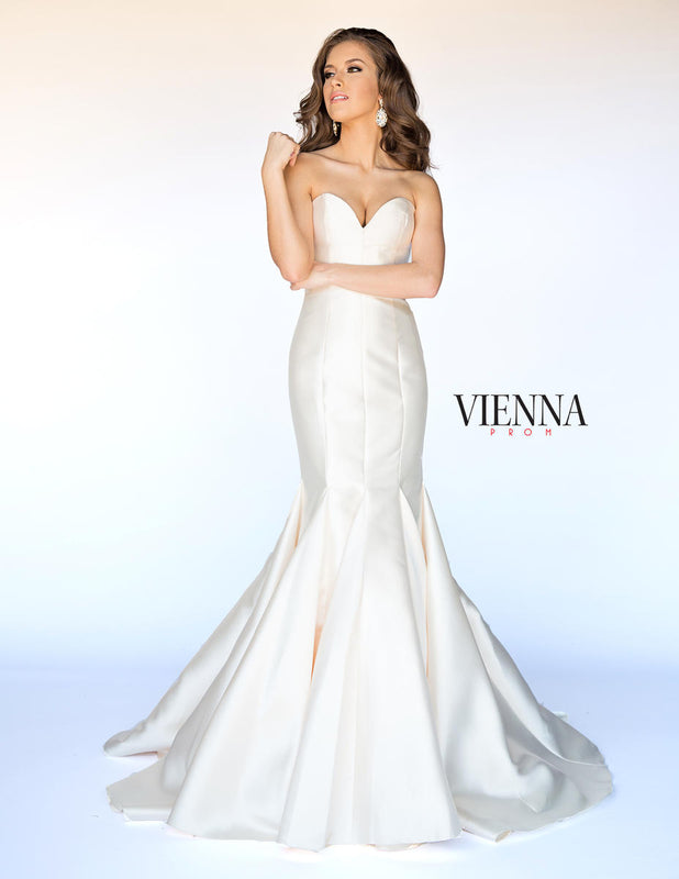 Vienna Short Style Number 8252 - 1