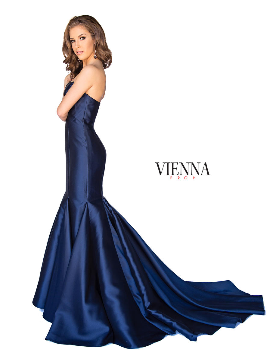 Vienna Short Style Number 8252 - 15