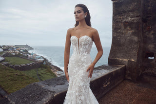 Calla Blanche Style Number 123104 - 4