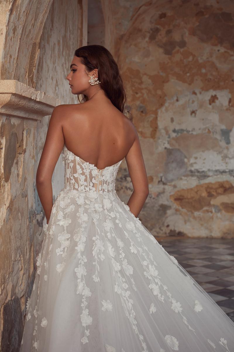Calla Blanche Style Number 123111 - 4
