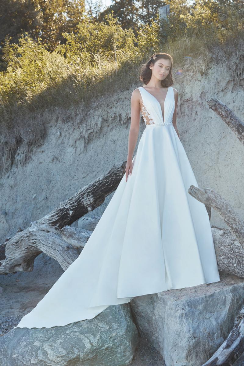 L'Amour Style Number LA21110 - 1