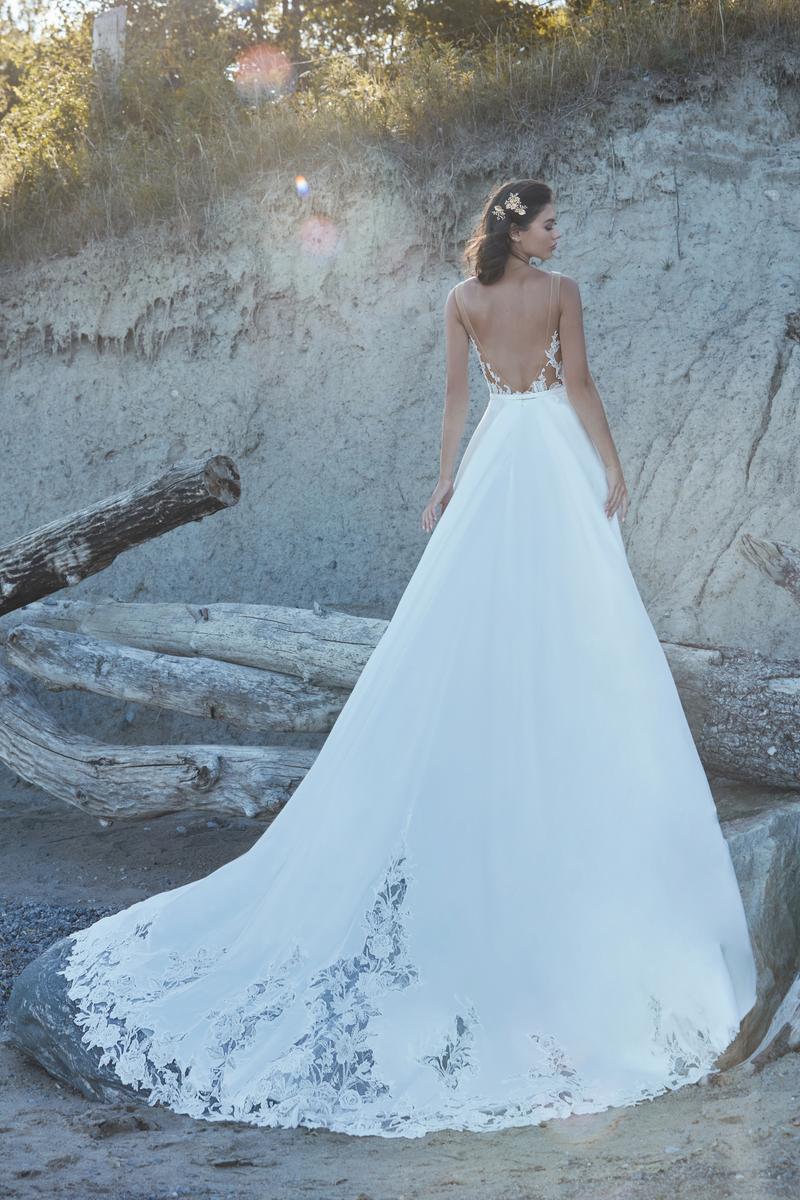 L'Amour Style Number LA21110 - 2