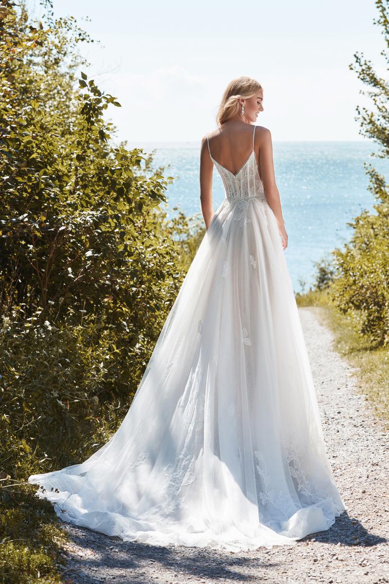 L'Amour Style Number LA21116 - 2