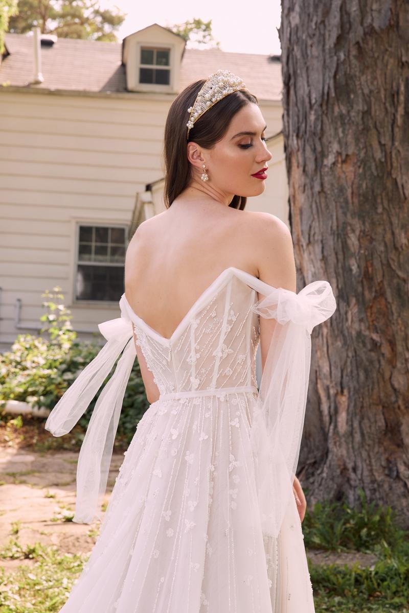 L'Amour Style Number LA22107 - 2
