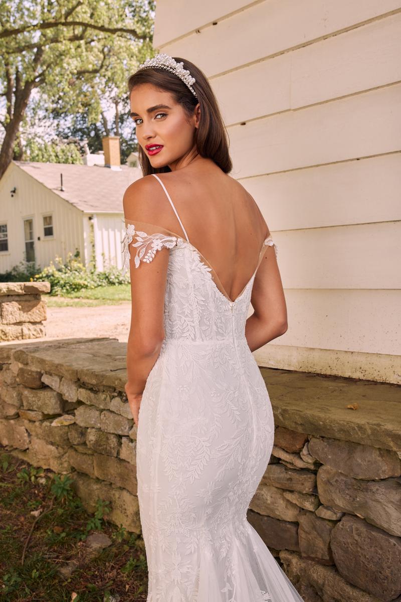 L'Amour Style Number LA22126 - 4
