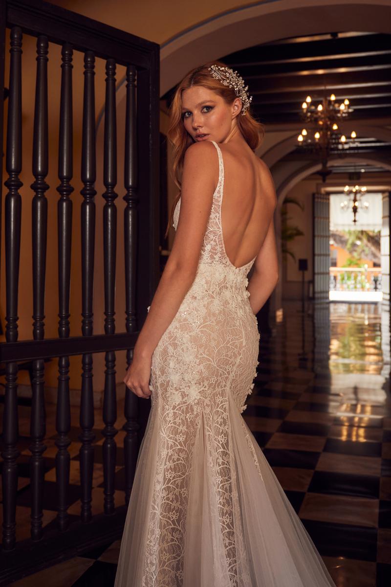 L'Amour Style Number LA23102 - 4