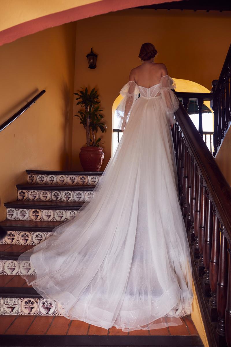 L'Amour Style Number LA23104 - 2