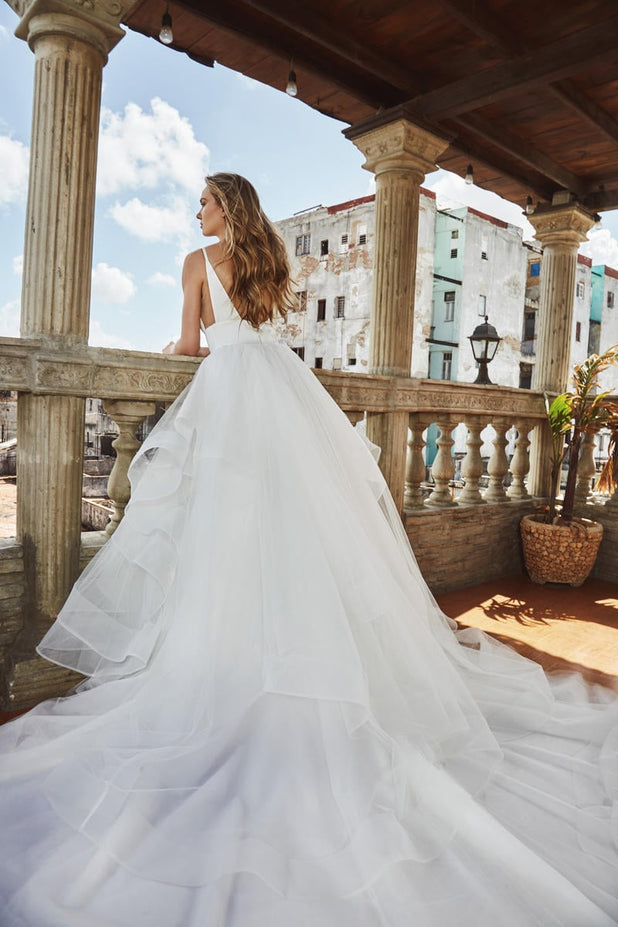 L'Amour Style Number LA8223 - 1