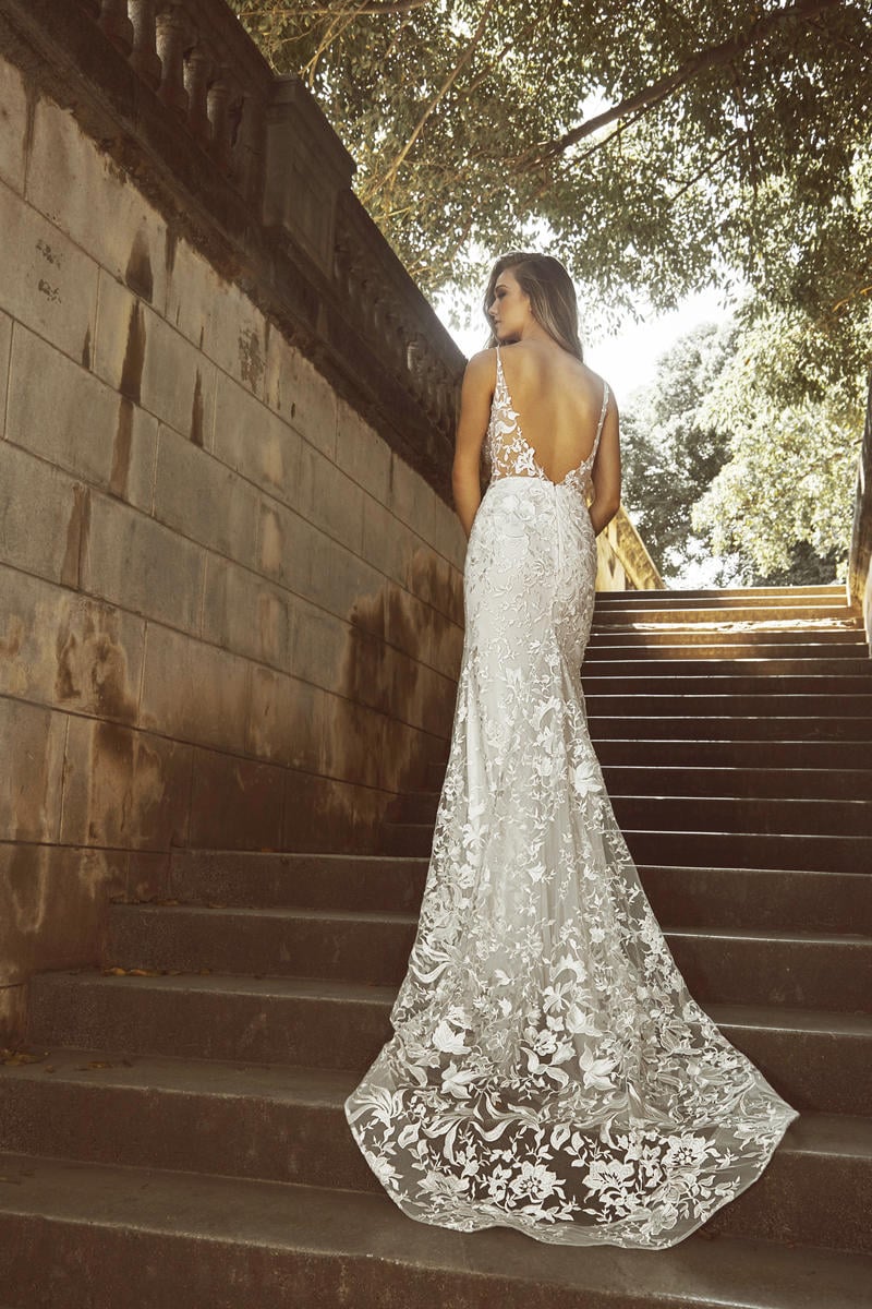 L'Amour Style Number LA8240 - 4