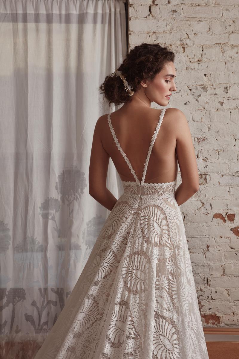 La Perle Style Number LP2120 - 6