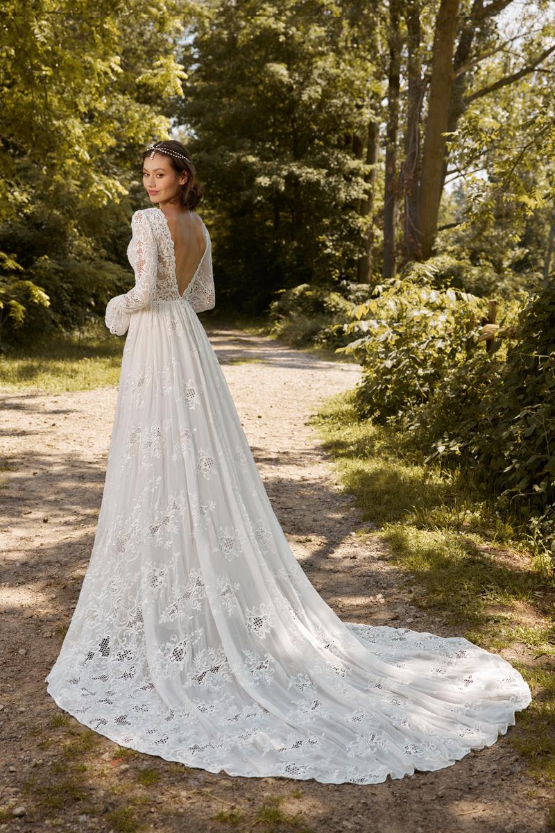 La Perle Style Number LP2209 - 2