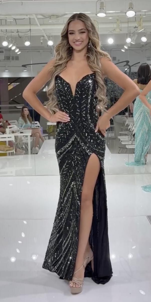 Jasz Couture Dress 7910 Alexandra's Boutique Jasz Couture Dress 7910 Alexandra's Boutique