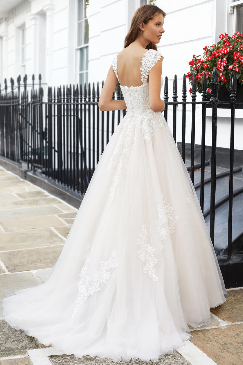 Adore Style Number 11125 - 2