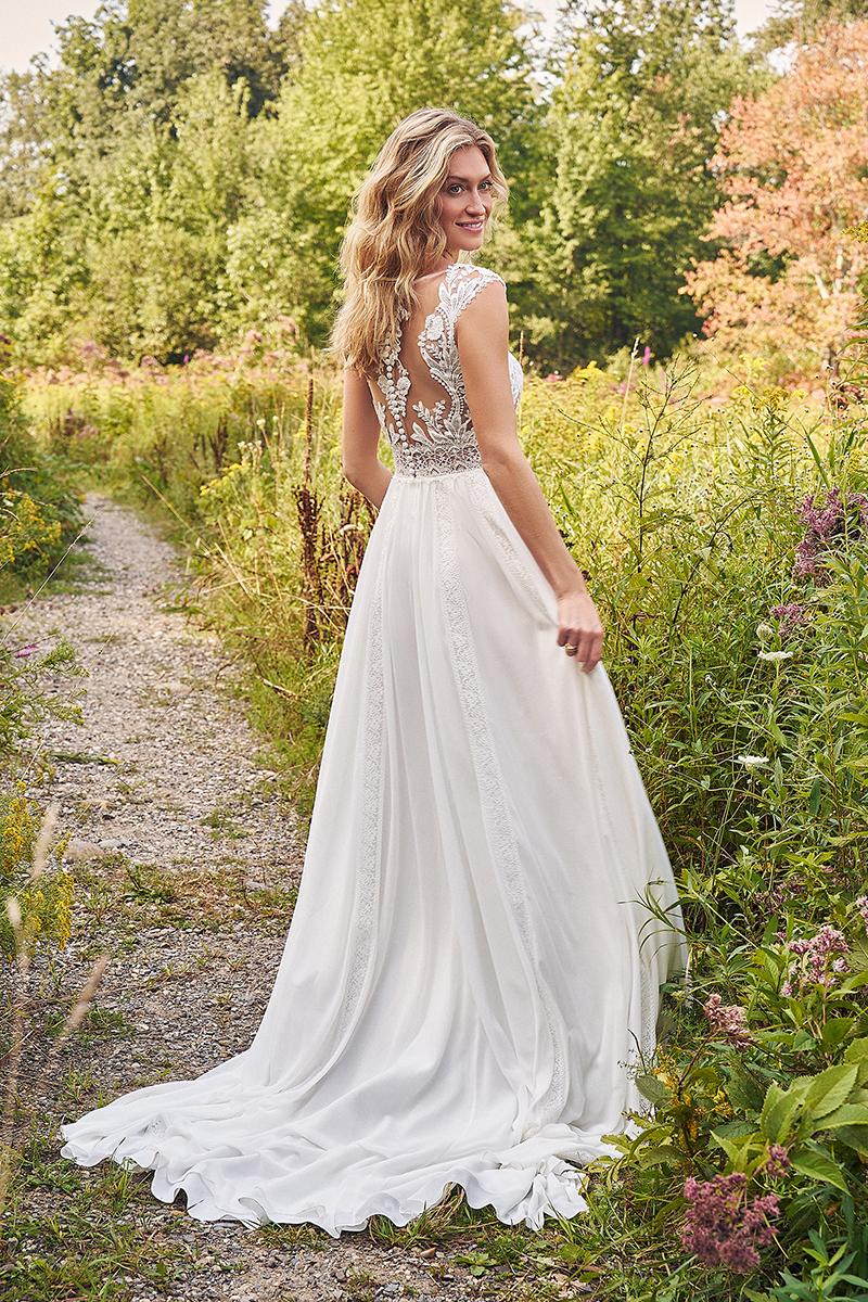 Lilian West Style Number 66334 - 2