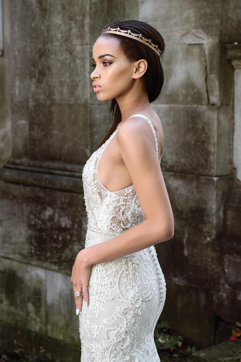 Signature Style Number 9872 - 5