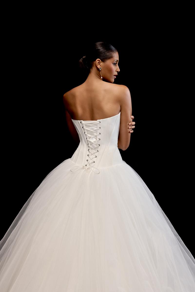 Signature Style Number 99351 - 4