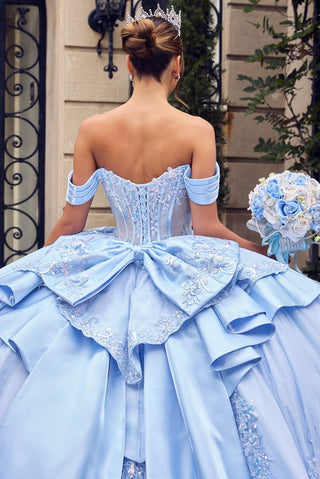 Cinderella Divine Style Number 15745 - 2