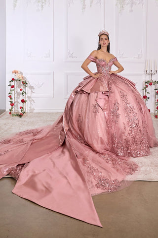 Cinderella Divine Style Number 15745 - 3