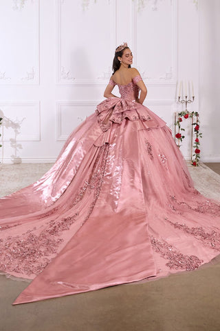 Cinderella Divine Style Number 15745 - 4