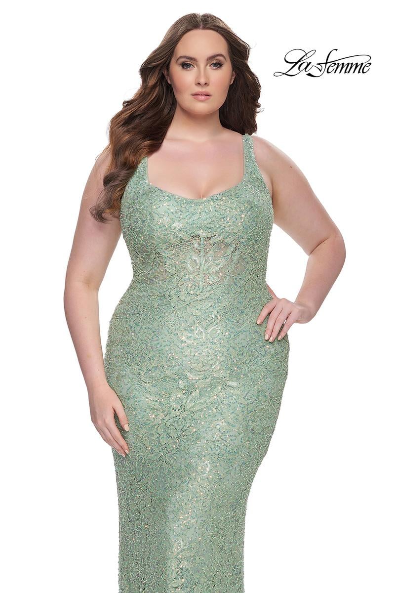 Plus Sizes Style Number 31535 - 14