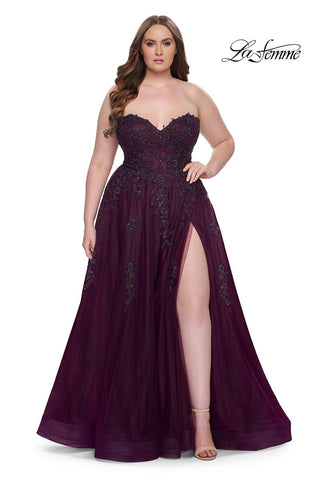 Plus Sizes Style Number 31570 - 3