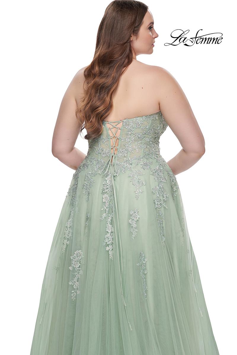 Plus Sizes Style Number 31570 - 15