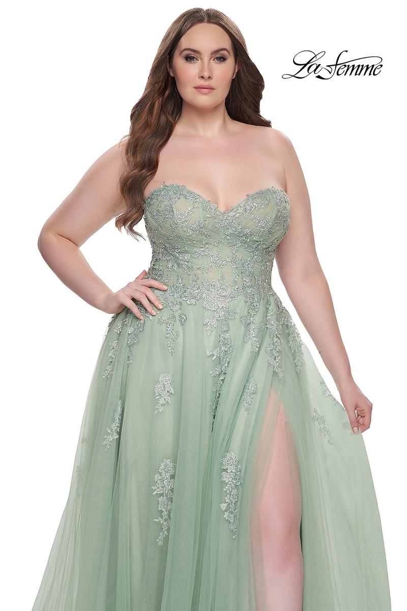 Plus Sizes Style Number 31570 - 14