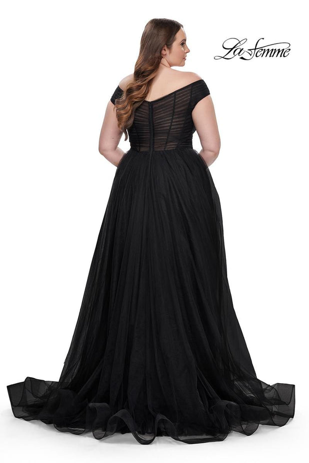 Plus Sizes Style Number 32204 - 2