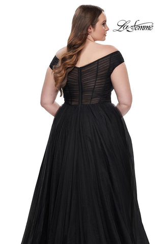 Plus Sizes Style Number 32204 - 18