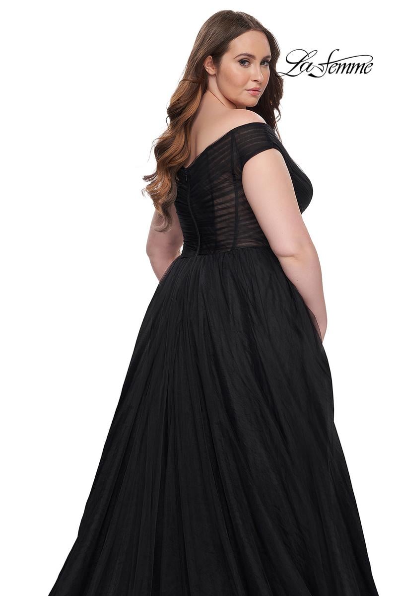 Plus Sizes Style Number 32204 - 19