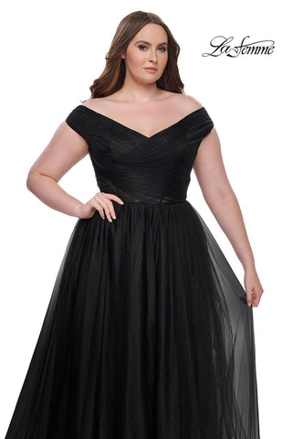 Plus Sizes Style Number 32204 - 17