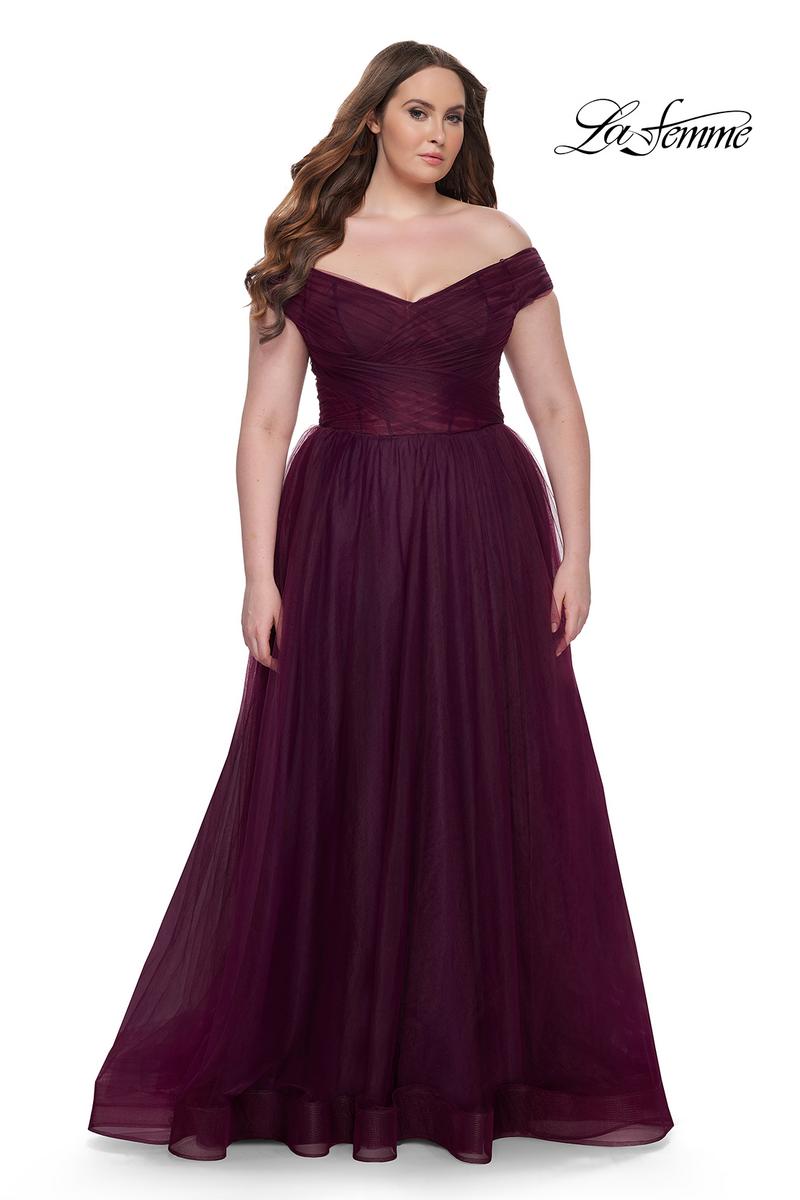 Plus Sizes Style Number 32204 - 6