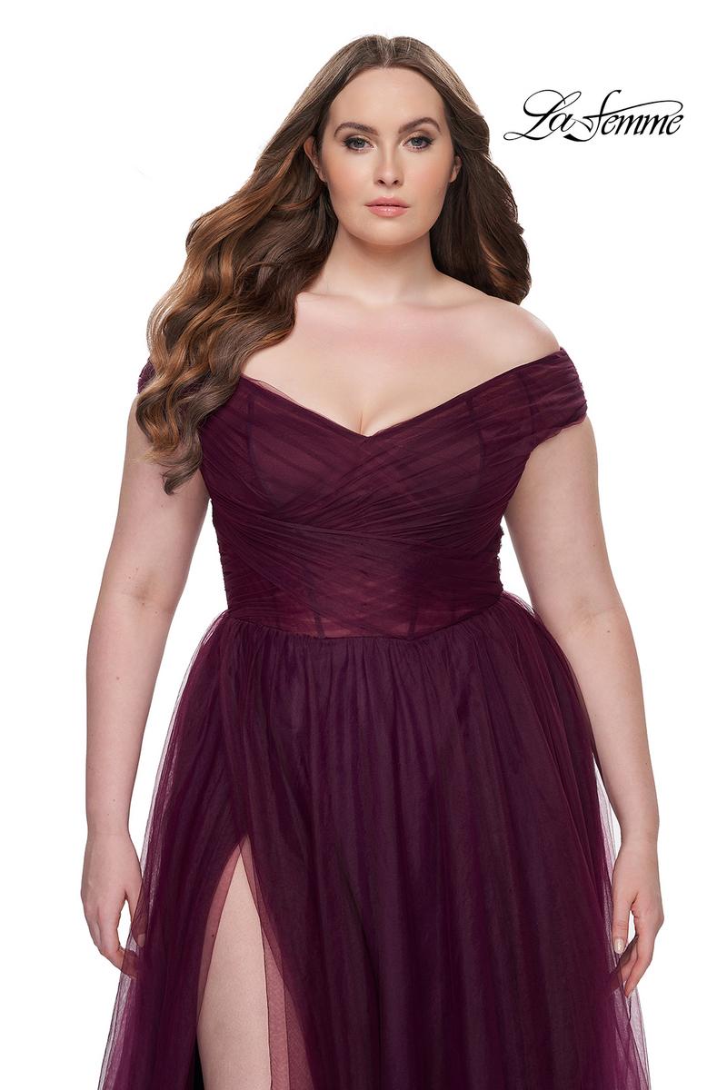Plus Sizes Style Number 32204 - 20