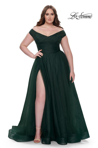 Plus Sizes Style Number 32204 - 3