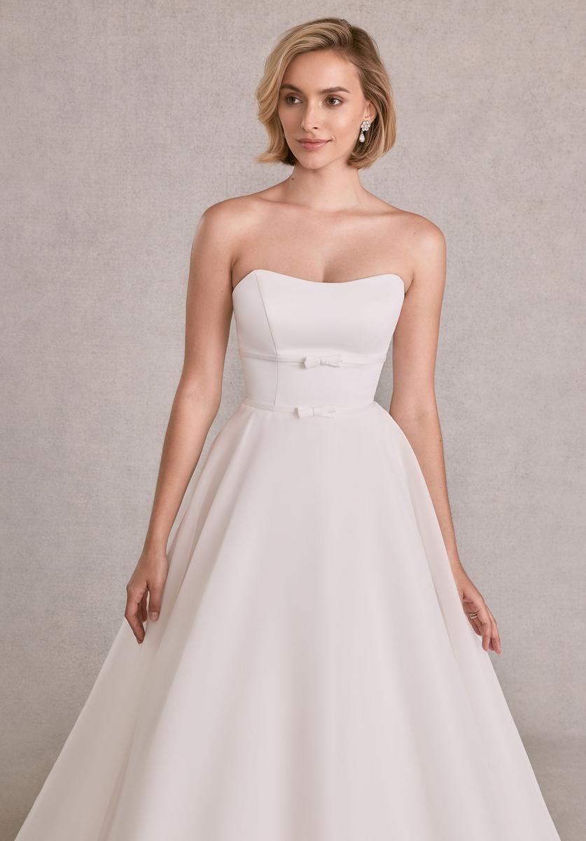 Amy and Eve Style Number 15109 - 4