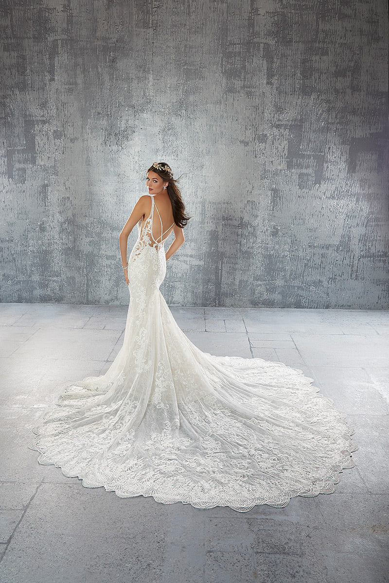 Madeline Gardner Signature Style Number 1018 - 2