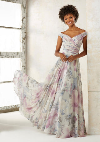 alexandra bridesmaid dresses Five Gorgeous Seattle Weddings with Mismatched Bridesmaid Dresses to Inspire You